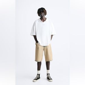 ✨SALE ✨ ZARA TEXT PRINT POLO SHIRT
✨SALE ✨